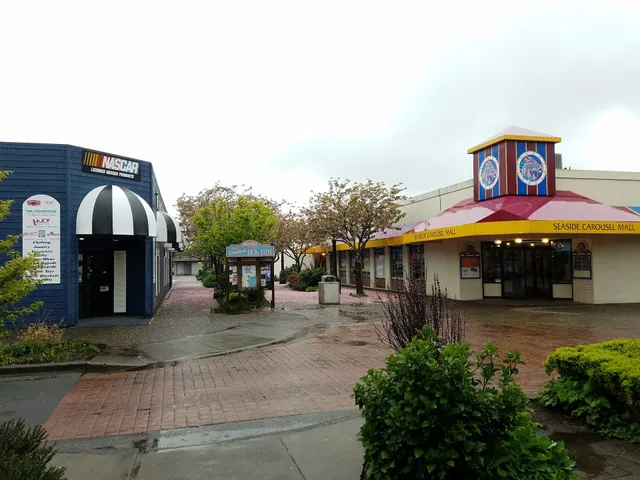 Seaside Carousel Mall
