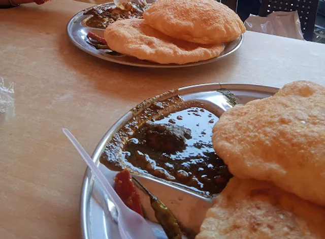 Sitaram ke special chole bhature