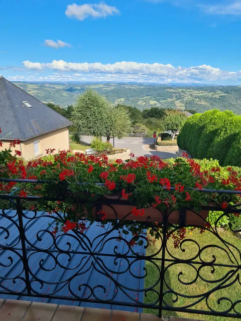 chez Michel et Monique