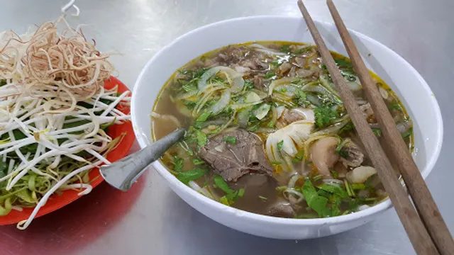 Bún bò Cô Bi