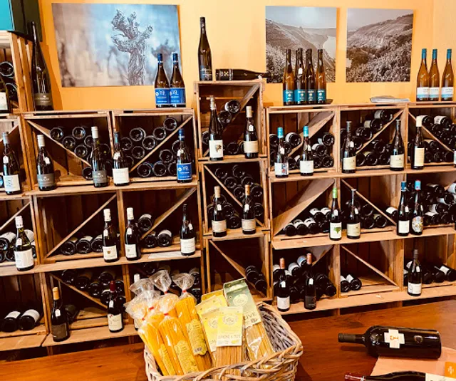 Die Weinhandlung Strüder & Kranz hat geöffnet!