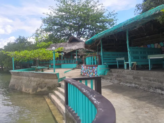 Lingganay Point Beach Resort