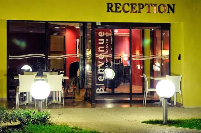 Villa Bellagio Parc Euromédecine (by Popinns)