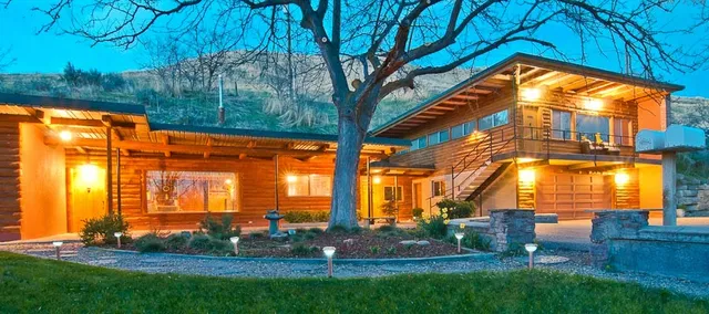 Boise Hillside Suites