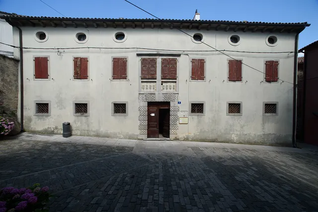 Zavičajni muzej Buzet