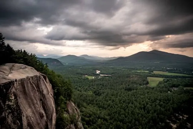 Cathedral Ledge Lookout