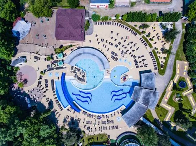Băile Cetății Gyula - Băi termale, Aquapark Jula
