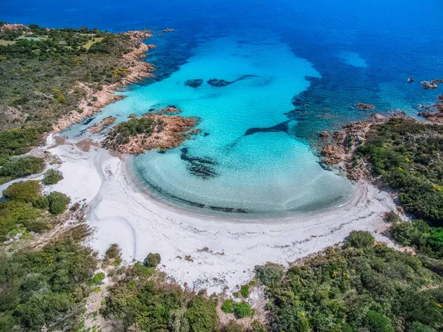 Spiaggia Poltu Di Li Cogghj