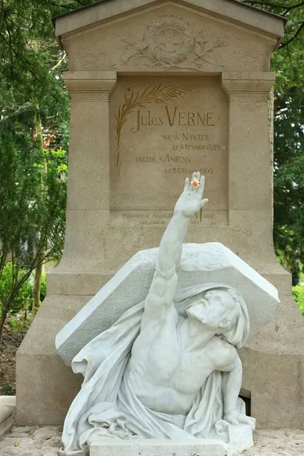 Tombe de Jules Verne