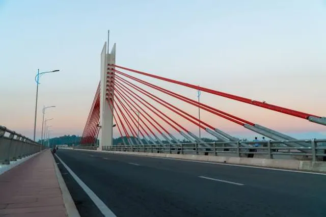 Cỗ Lũy Bridge