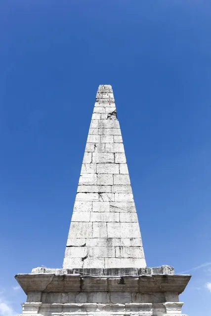 Vienne Pyramid