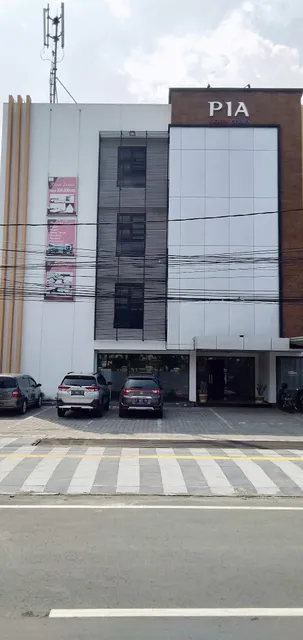 Airy Sukapura DR Wahidin 52 Cirebon