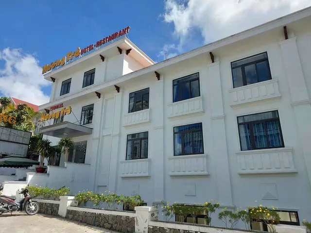 Huong Tra Hotel