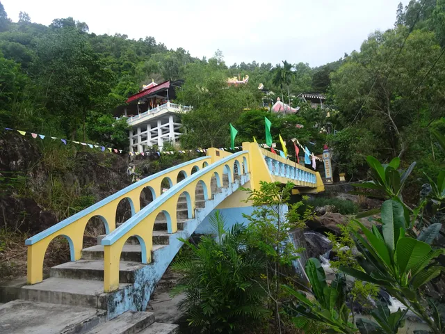 Suoi Do Pagoda