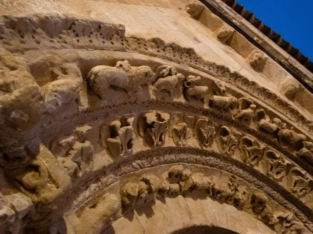 Iglesia de San Claudio de Olivares