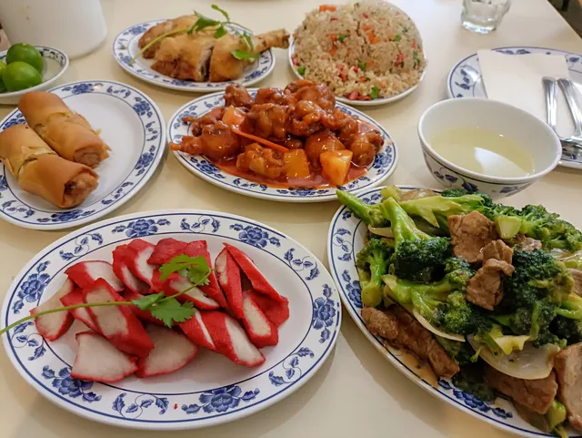 RESTAURANTE LAGO ORIENTE