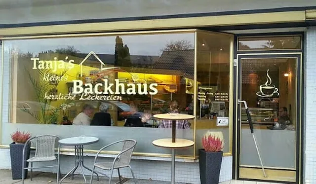 Tanya's small Backhaus