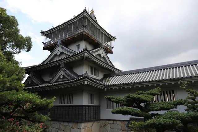 Iwasaki Castle Ruins Park