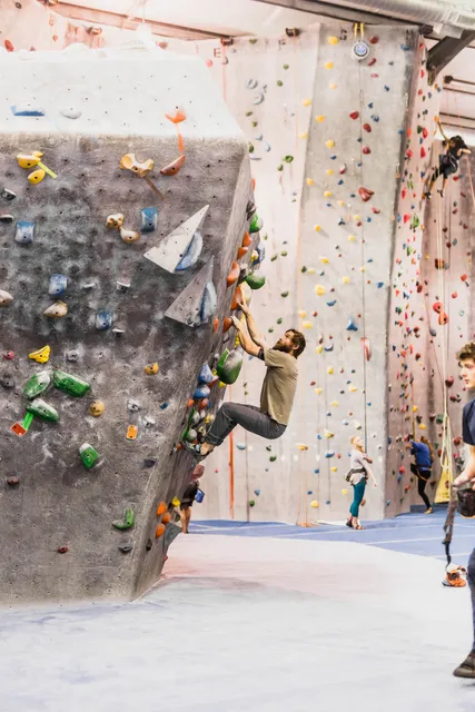 High Point Climbing and Fitness - Riverside