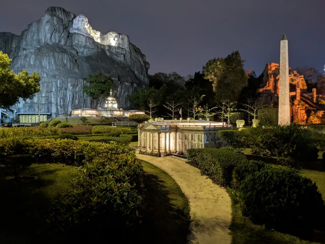 Window of the World Parking Lot