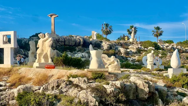 Musan underwater sculpture spot