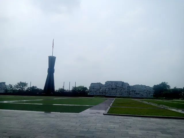 Vo Nguyen Giap Square