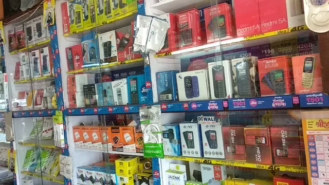 Karnavati Dabeli & Vadapav