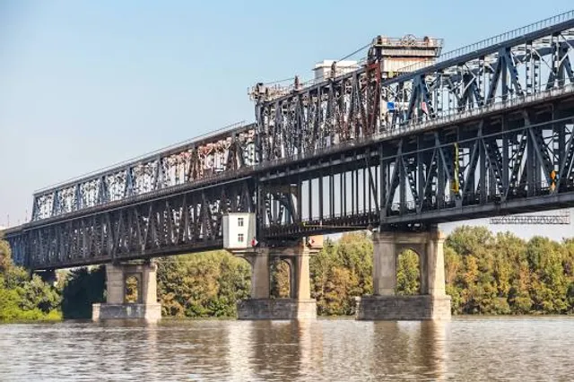 The Bridge of Friendship