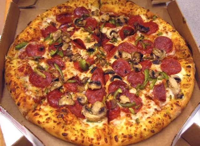 Domino's Plaza Cancún 2000