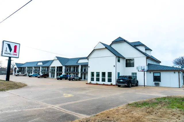 Motel One Bartlesville