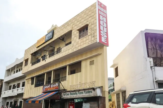 OYO 38315 Bhagirathi Guest House