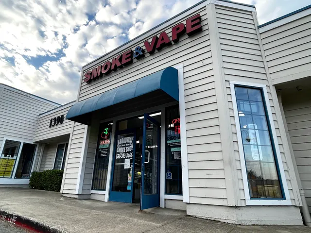 Broadway Smoke And Vape