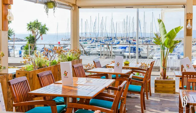 Le Flamingo - L'Ecailler Du Port