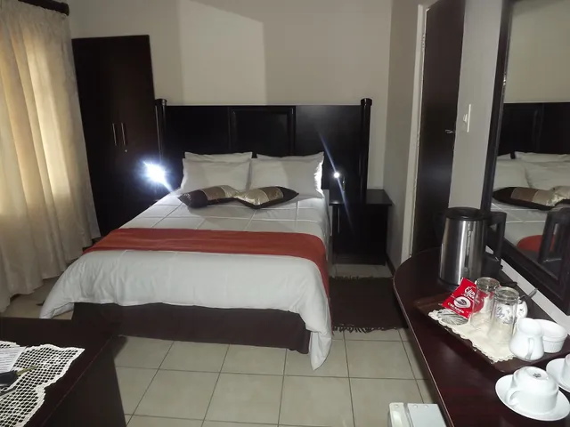 Suzi's Place Guest Rooms