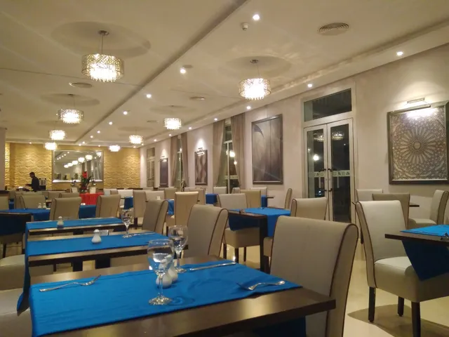 L' Helice Restaurant