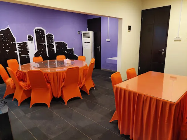 Chef's Kitchen Live Seafood