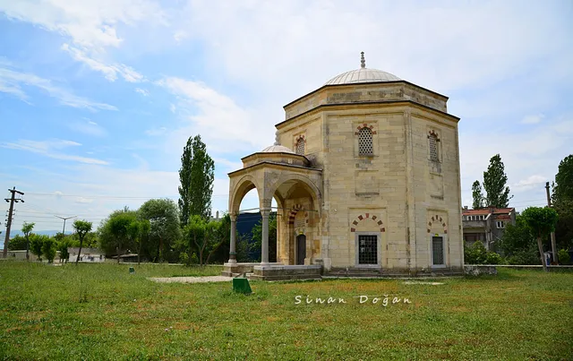 Sinan Paşa Türbesi