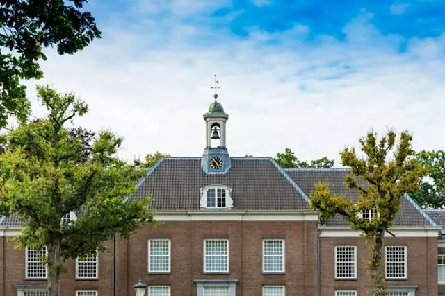 Stichting "Museum Het Hernhutter Huis" (Hernhutter sterrenwinkel - adventssterren)