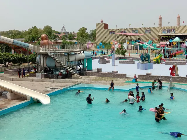 Fun Gaon Swimming Pool