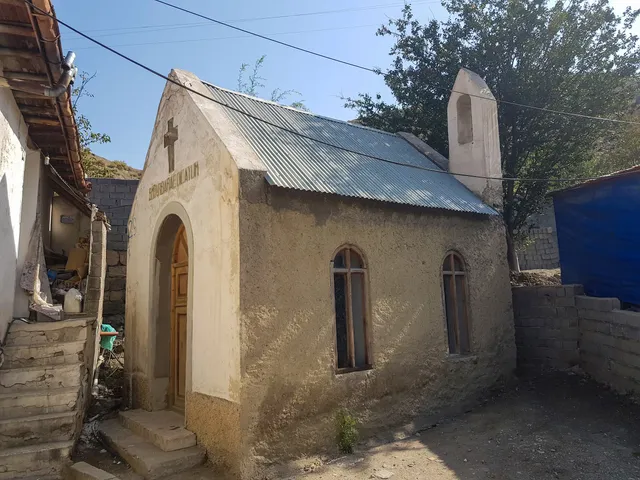 کلیسا سرخ آباد (سنت باربارا)