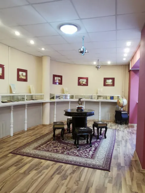 Nizhegorodskaya Gosudarstvennaya Oblastnaya Universal'naya Nauchnaya Biblioteka Im. V. I. Lenina