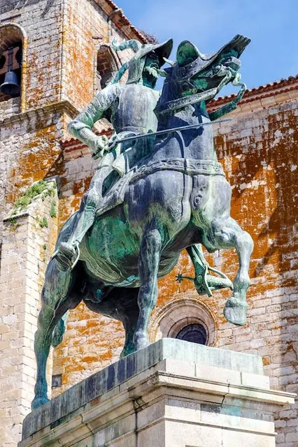 Francisco Pizarro Equestrian Monument