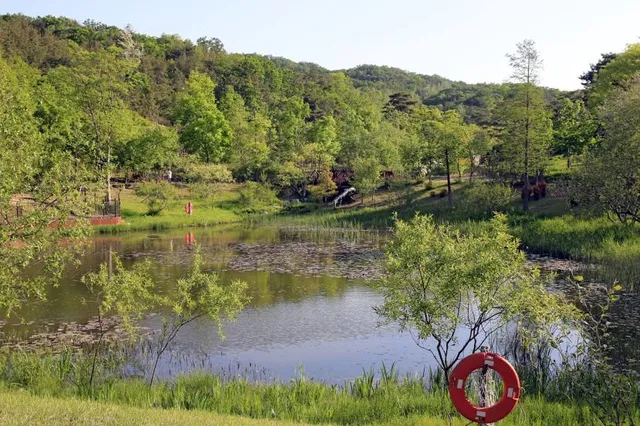 Yeoju Hwanghaksan Arboretum