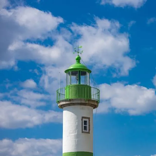 Phare de Doëlan aval