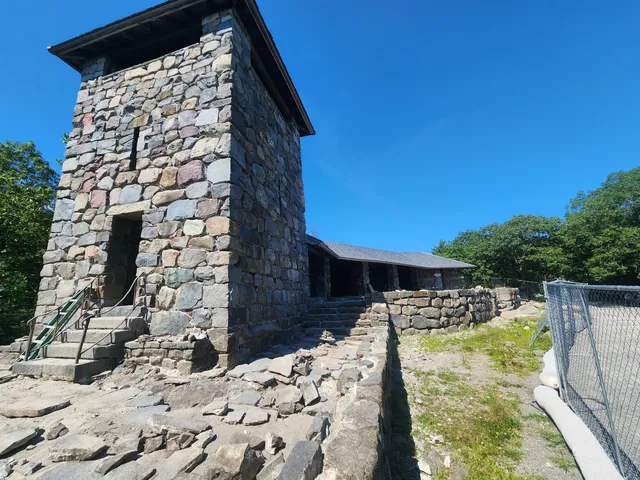 Eliot Tower - Great Blue Hill