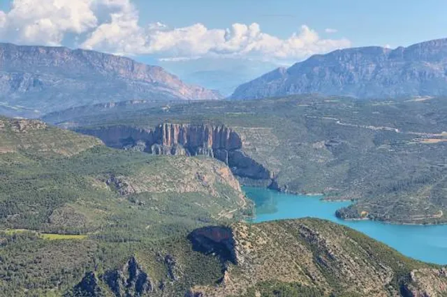 les Avellanes i Santa Linya