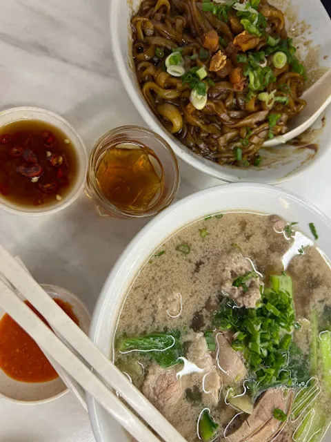 ZUUKAMEE PORK NOODLES HOUSE PJ