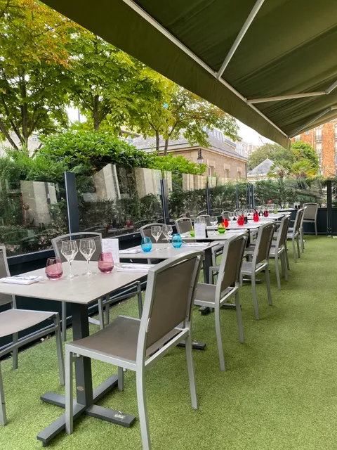 Restaurant Manufacture