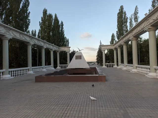 Memorial Pervostroitelyam