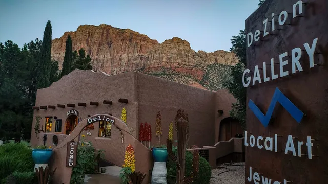DeZion Gallery